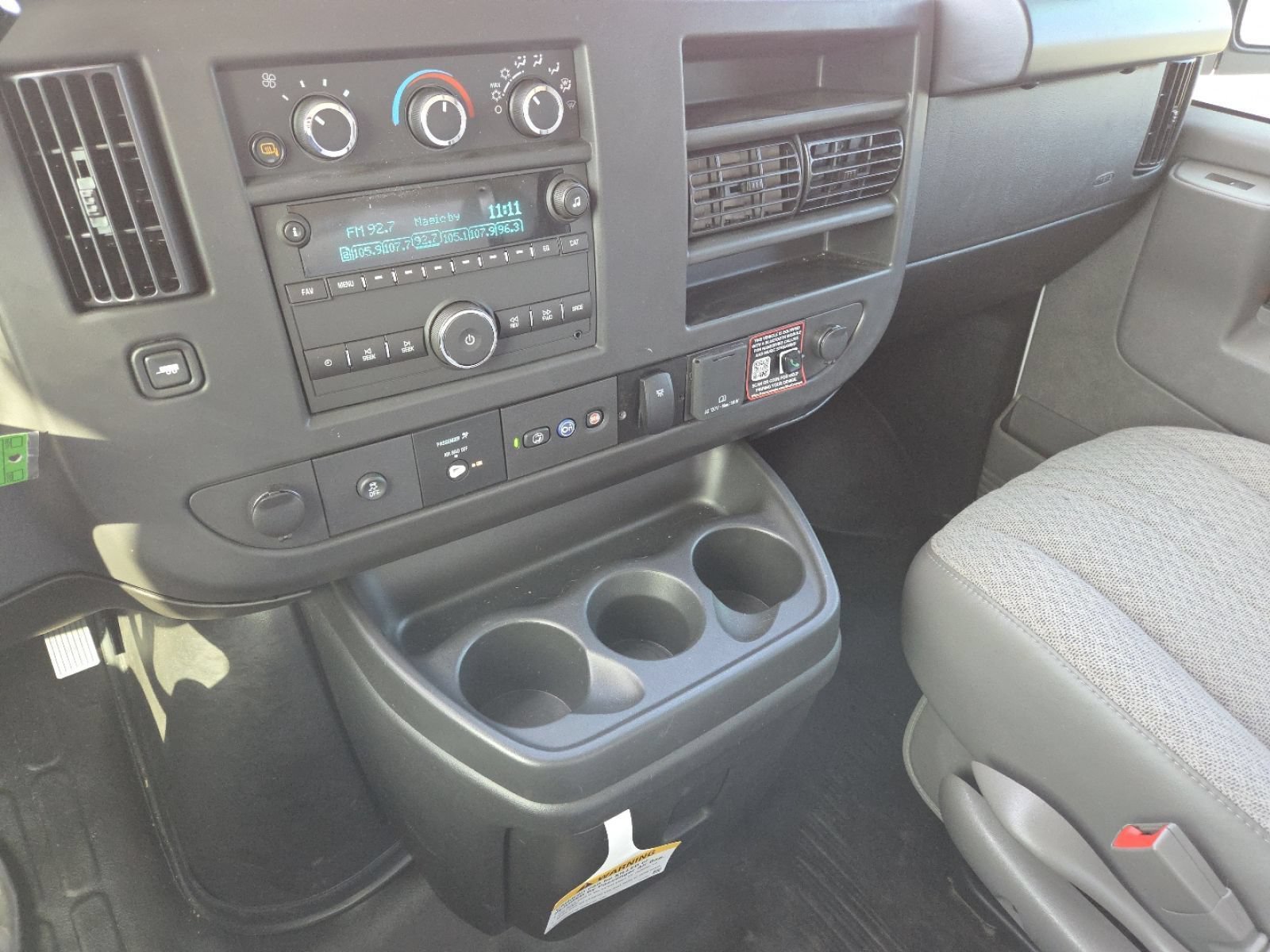 New 2025 GMC Savana 3500 w/ Power Convenience Package RWD image 27