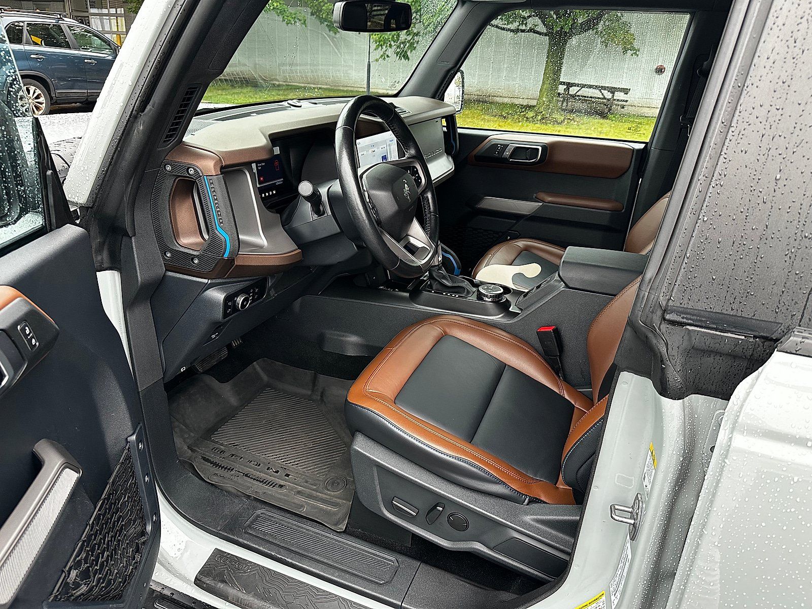 Used 2023 Ford Bronco Outer Banks AWD/4WD image 15