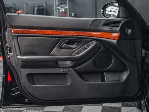 Used 2003 BMW M5 image 31