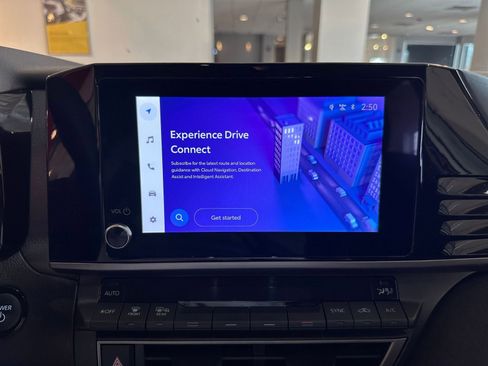 Used 2025 Toyota Camry LE image 20