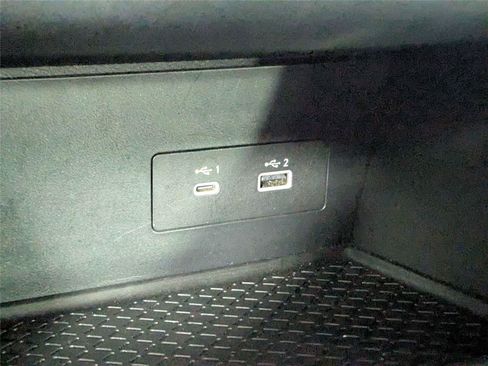 Used 2023 Nissan Pathfinder SV AWD/4WD image 25