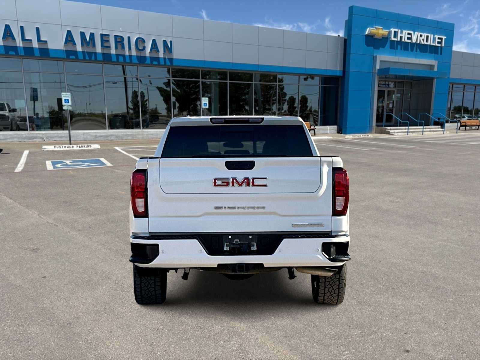 Used 2025 GMC Sierra 1500 Elevation w/ Elevation Premium Package RWD image 7