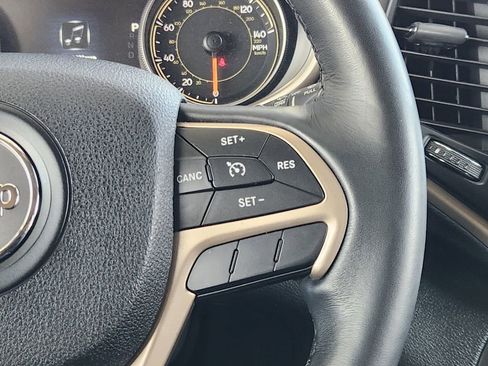 Used 2016 Jeep Cherokee High Altitude image 28