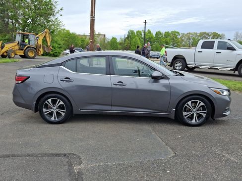 Certified 2023 Nissan Sentra SV FWD image 8