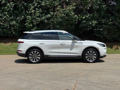 Used 2021 Lincoln Corsair Reserve w/ Elements Package AWD/4WD image 4