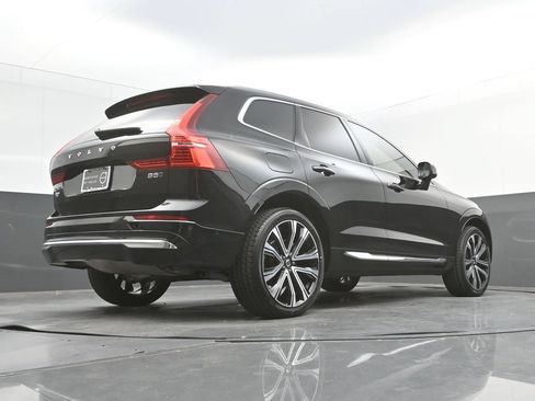 Certified 2023 Volvo XC60 B5 Ultimate w/ Climate Package AWD/4WD image 34