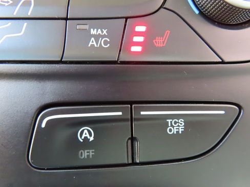 Used 2019 Ford Escape SEL image 7