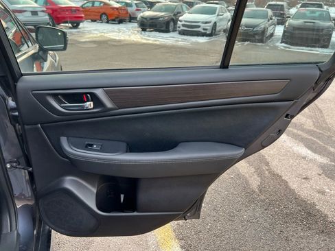 Used 2016 Subaru Legacy 2.5i Limited image 23