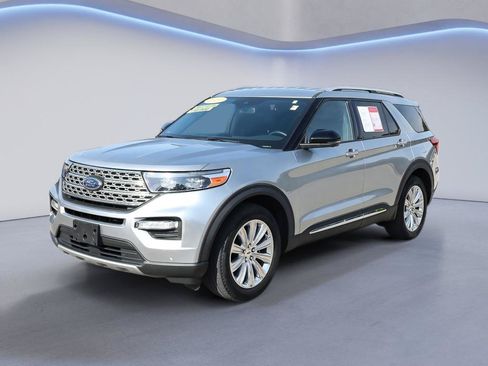 Used 2020 Ford Explorer Limited AWD/4WD image 2