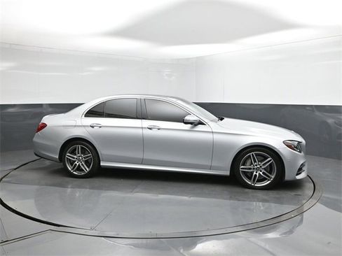 Used 2020 Mercedes-Benz E 450 E 450 image 26