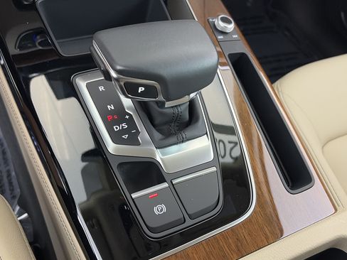 Certified 2022 Audi Q5 2.0T Premium Plus AWD/4WD image 28