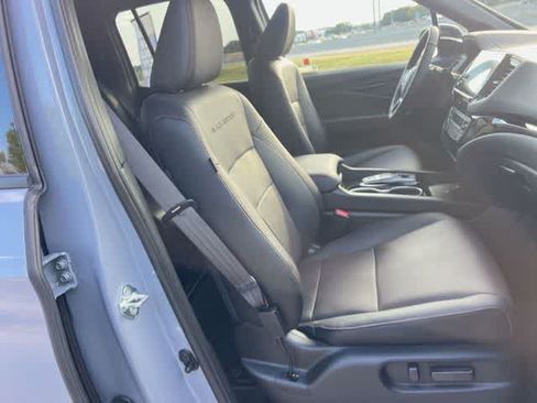 Used 2026 Honda Ridgeline Black Edition image 12