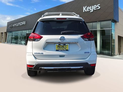 Used 2019 Nissan Rogue S w/ Special Edition Package FWD image 6