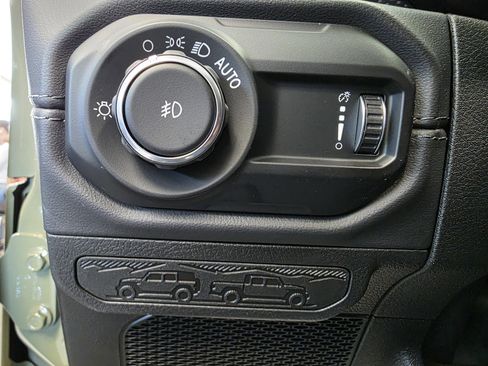 New 2025 Jeep Wrangler Unlimited Rubicon 392 image 15