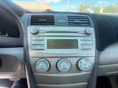 Used 2007 Toyota Camry CE image 9