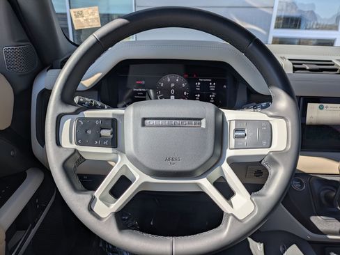 Certified 2023 Land Rover Defender 110 SE image 15