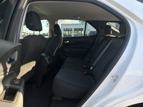 Used 2022 Chevrolet Equinox LT FWD image 28