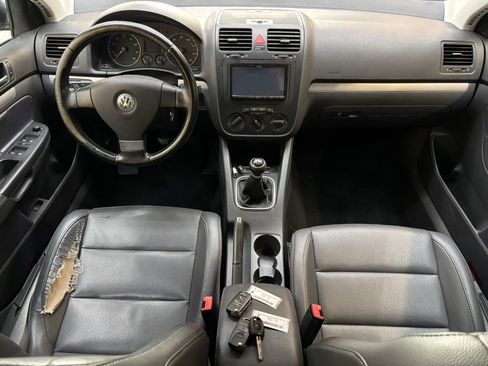 Used 2009 Volkswagen Jetta SE FWD image 14