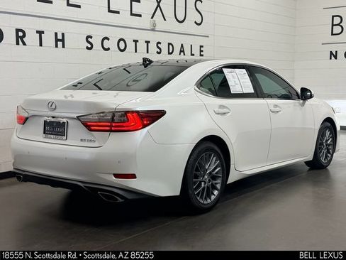 Used 2018 Lexus ES 350 w/ Navigation System Package FWD image 4
