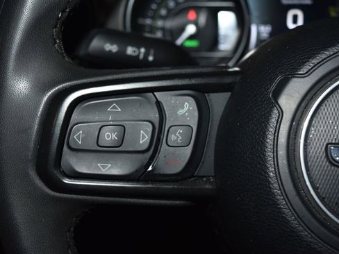 Used 2023 Jeep Wrangler Unlimited image 7