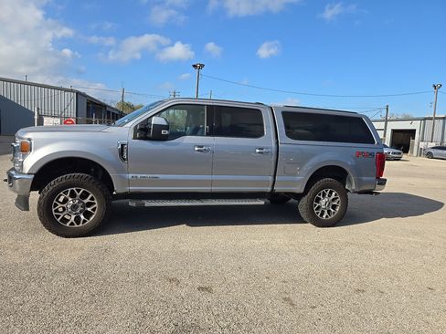 Used 2020 Ford F250 Lariat w/ Lariat Ultimate Package image 2