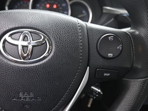 Used 2016 Toyota Corolla LE FWD image 14