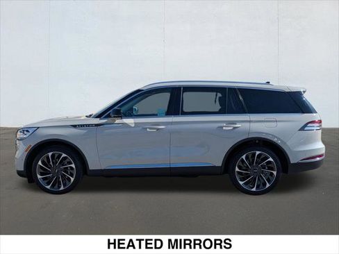 Certified 2023 Lincoln Aviator Reserve w/ Equipment Group 201A image 2