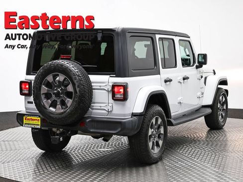 Used 2018 Jeep Wrangler Unlimited Sahara AWD/4WD image 64