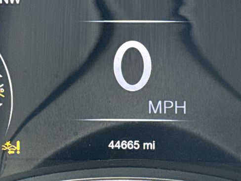 Used 2021 Jeep Grand Cherokee Summit w/ Platinum Series Group image 34