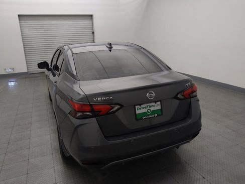 Used 2021 Nissan Versa SV FWD image 6