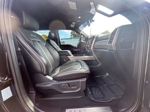 Certified 2021 Ford F450 Platinum w/ FX4 Off-Road Package image 29