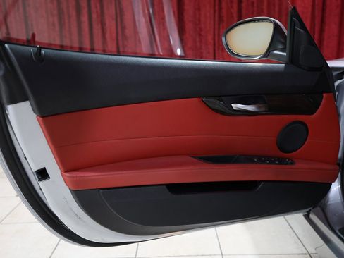 Used 2016 BMW Z4 sDrive28i RWD image 13