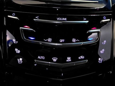 Used 2019 Cadillac Escalade Platinum AWD/4WD image 59