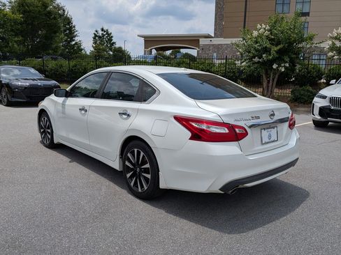 Used 2017 Nissan Altima 2.5 SV FWD image 5