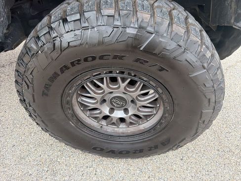 Used 2019 Toyota Tacoma SR w/ SR Convenience Package image 12