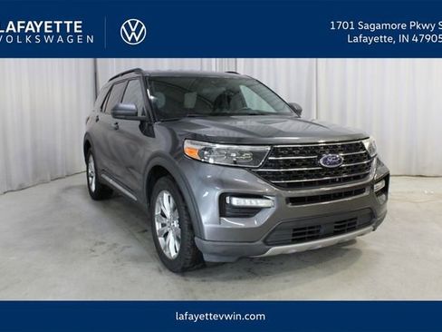 Used 2020 Ford Explorer XLT w/ Equipment Group 202A AWD/4WD image 1