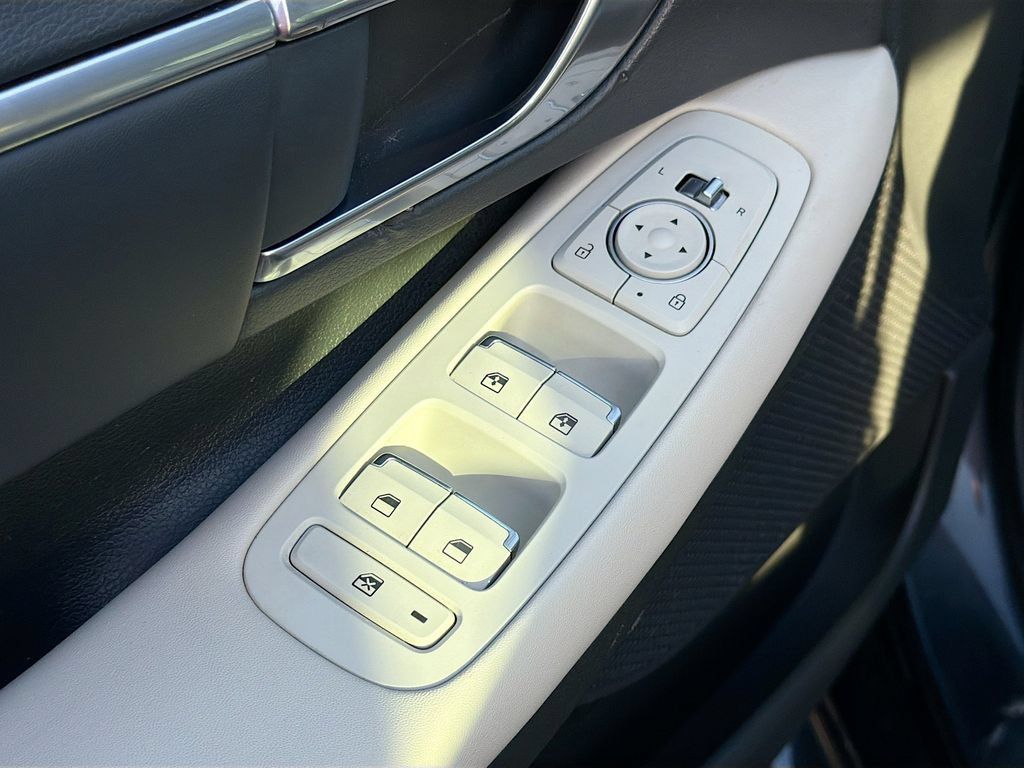 Used 2023 Hyundai Sonata SEL FWD image 18