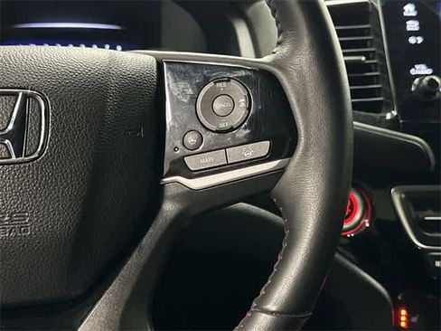 Certified 2022 Honda Pilot Black Edition image 18