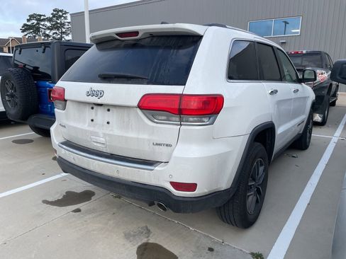 Used 2019 Jeep Grand Cherokee Limited image 9