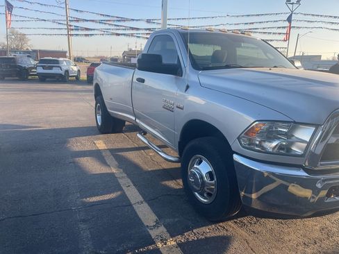 Used 2016 RAM 3500 Tradesman w/ Chrome Appearance Group image 3