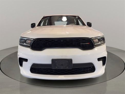 Used 2023 Dodge Durango GT image 2