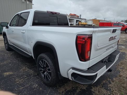 Used 2023 GMC Sierra 1500 AT4 w/ AT4 Premium Package AWD/4WD image 3