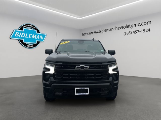 Used 2023 Chevrolet Silverado 1500 RST w/ Z71 Off-Road Package AWD/4WD image 2