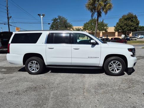 Used 2019 Chevrolet Suburban LT image 6