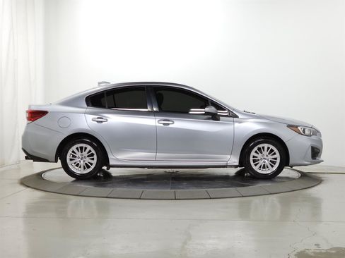 Used 2017 Subaru Impreza 2.0i Premium AWD/4WD image 9