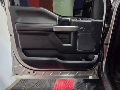 Used 2020 Ford F350 Platinum w/ FX4 Off-Road Package image 34