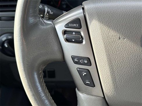 Used 2020 Nissan NV 3500 SL image 23