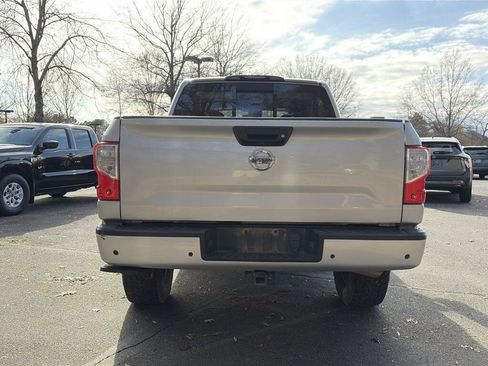 Used 2021 Nissan Titan SV w/ Off Road Protection Package image 4