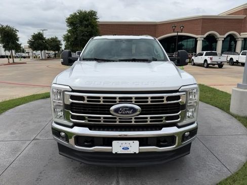 Certified 2025 Ford F250 XLT AWD/4WD image 2