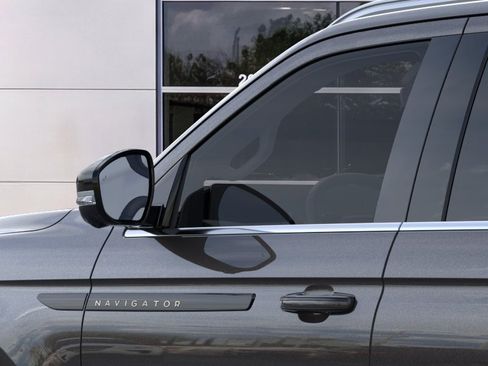 New 2026 Lincoln Navigator L Black Label AWD/4WD image 20